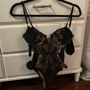 For Love and Lemons Black swim in XS